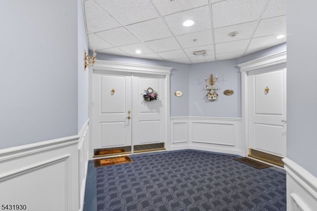 7101 Ravenscroft Rd, Clifton City, NJ 07013