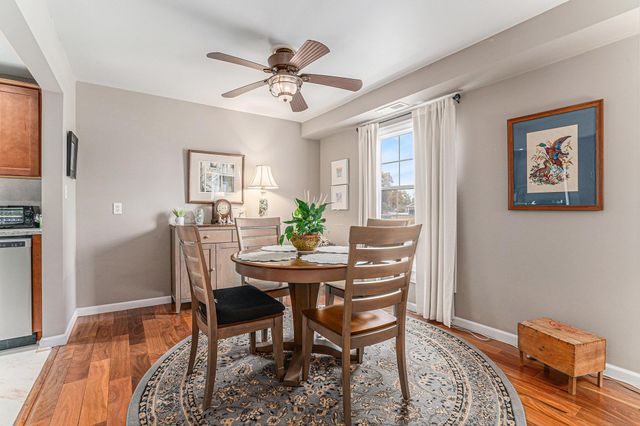 1077 Greenleaf Blvd Apt 214, Elkhart, IN 46514