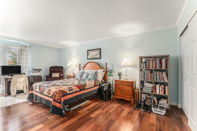 1077 Greenleaf Blvd Apt 214, Elkhart, IN 46514