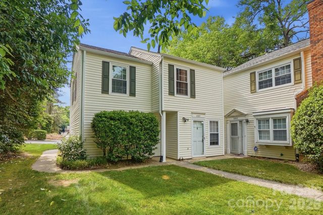8501 Pine Thicket Court, Charlotte, NC 28226