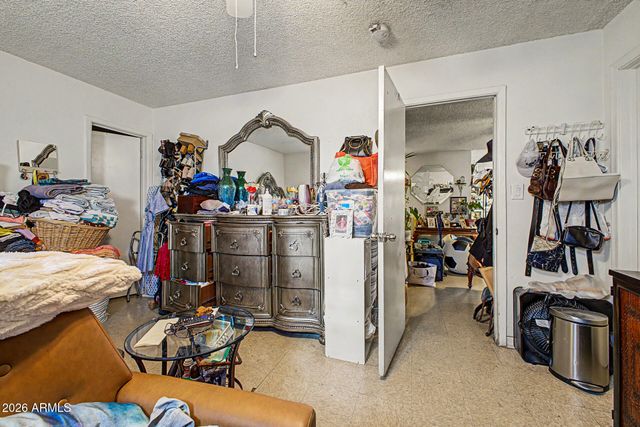 1424 S 10TH Avenue, Phoenix, AZ 85007