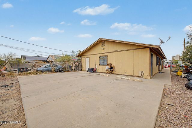 1424 S 10TH Avenue, Phoenix, AZ 85007