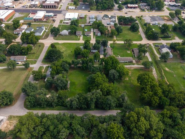 114 N 6th Street, Yukon, OK 73099