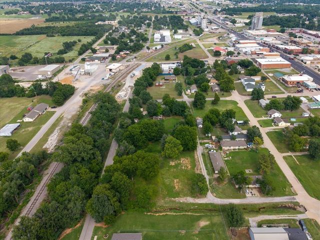 114 N 6th Street, Yukon, OK 73099
