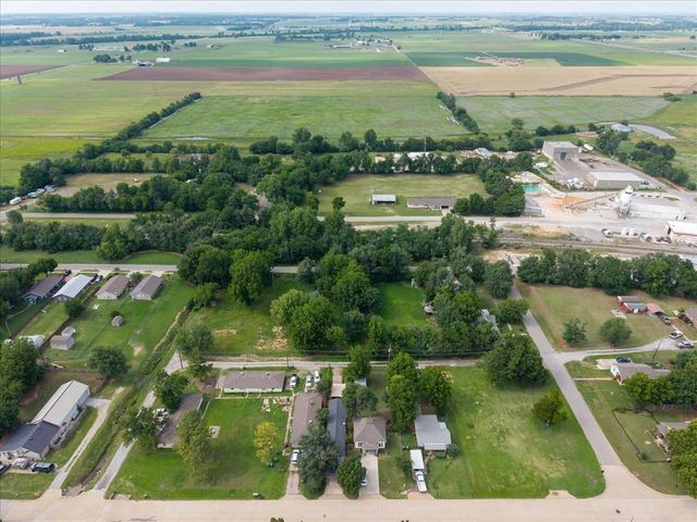 114 N 6th Street, Yukon, OK 73099