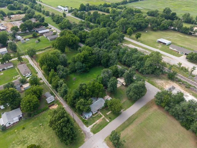 114 N 6th Street, Yukon, OK 73099