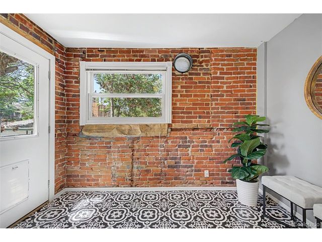1237 Pearl St, Denver, CO 80203