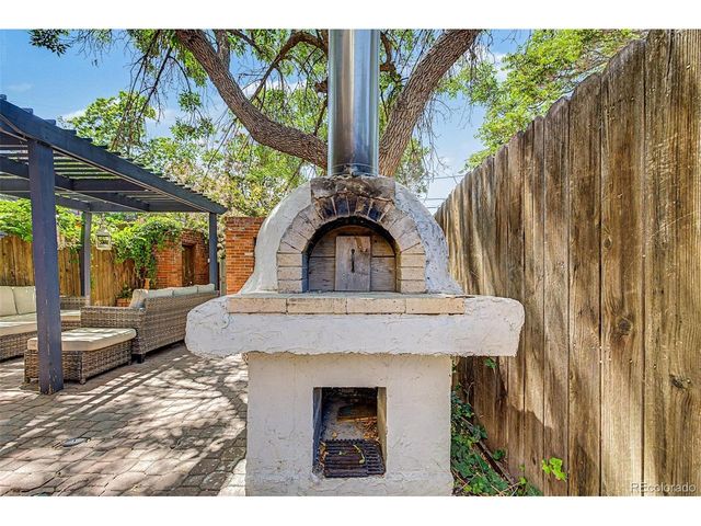 1237 Pearl St, Denver, CO 80203