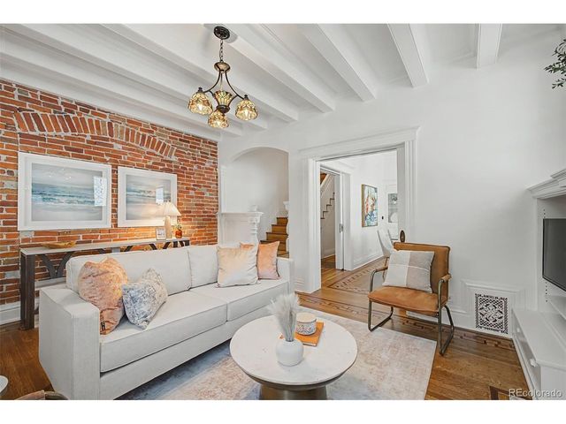 1237 Pearl St, Denver, CO 80203