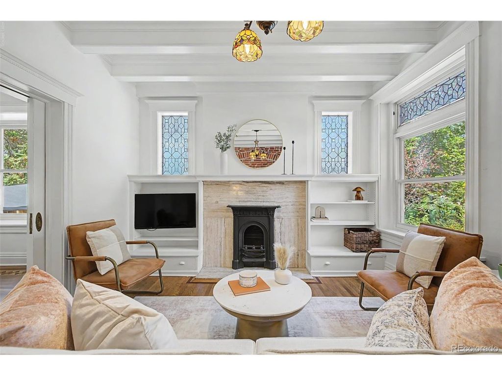 1237 Pearl St, Denver, CO 80203