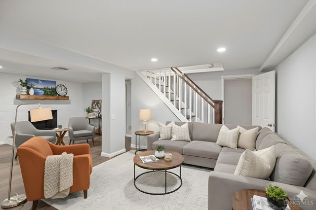 7252 Osceola Drive, Madeira, OH 45243