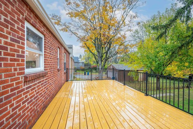 7252 Osceola Drive, Madeira, OH 45243