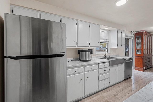 1540 E PLAZA DRIVE, Appleton, WI 54915