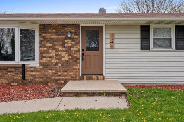 1540 E PLAZA DRIVE, Appleton, WI 54915
