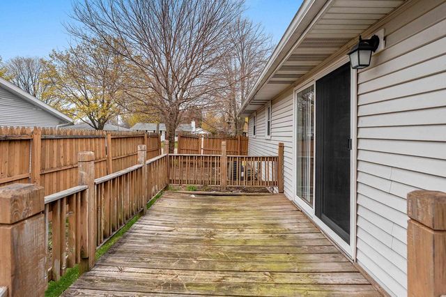1540 E PLAZA DRIVE, Appleton, WI 54915
