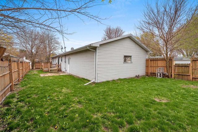 1540 E PLAZA DRIVE, Appleton, WI 54915