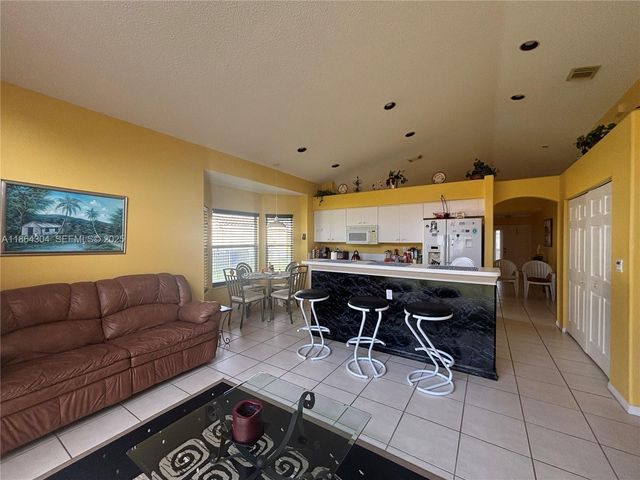 18581 NW 23rd Street, Pembroke Pines, FL 33029