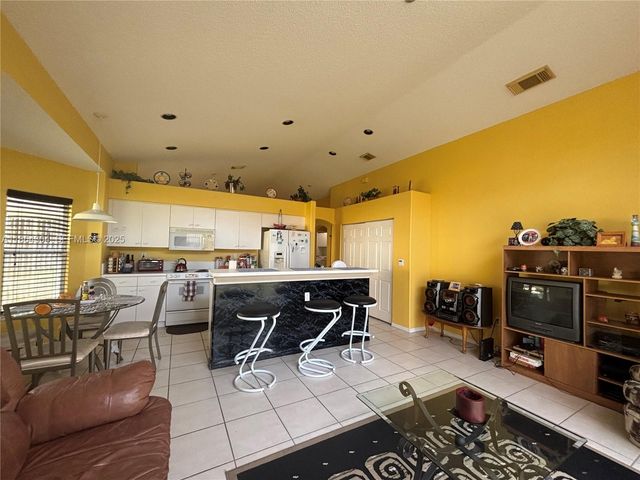 18581 NW 23rd Street, Pembroke Pines, FL 33029