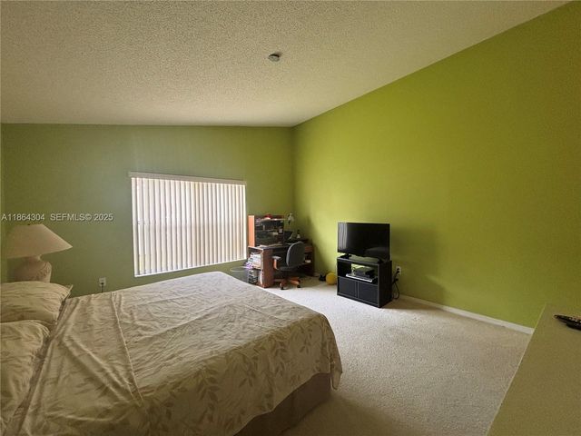 18581 NW 23rd Street, Pembroke Pines, FL 33029