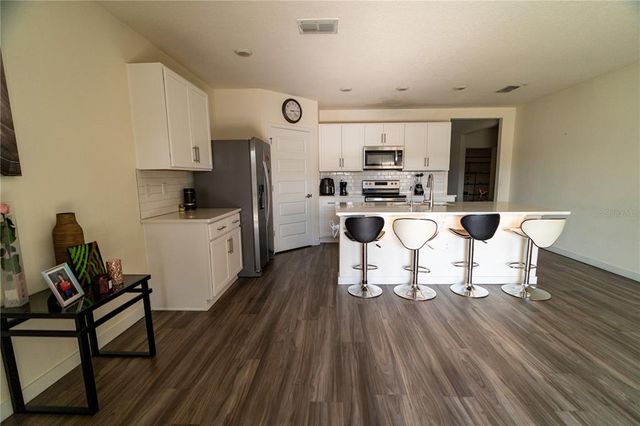 400 CHAYNE PLACE, St Cloud, FL 34771