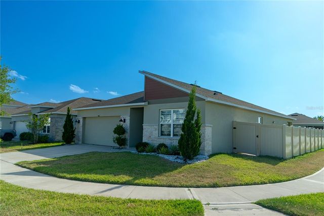 400 CHAYNE PLACE, St Cloud, FL 34771
