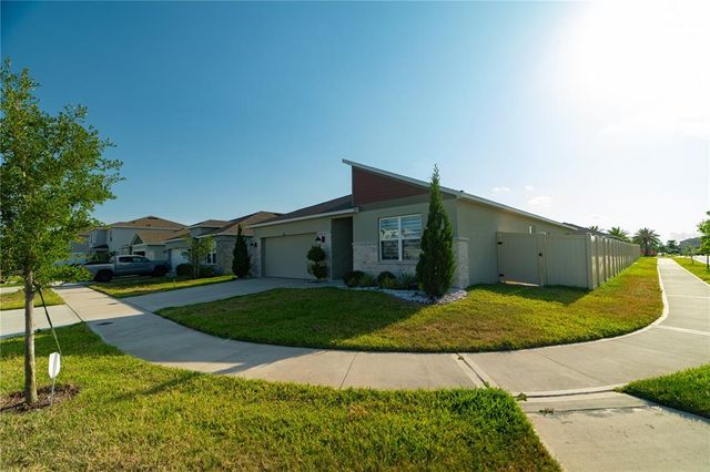 400 CHAYNE PLACE, St Cloud, FL 34771