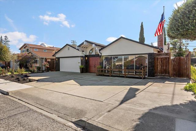 3182 Mckinley Drive, Santa Clara, CA 95051