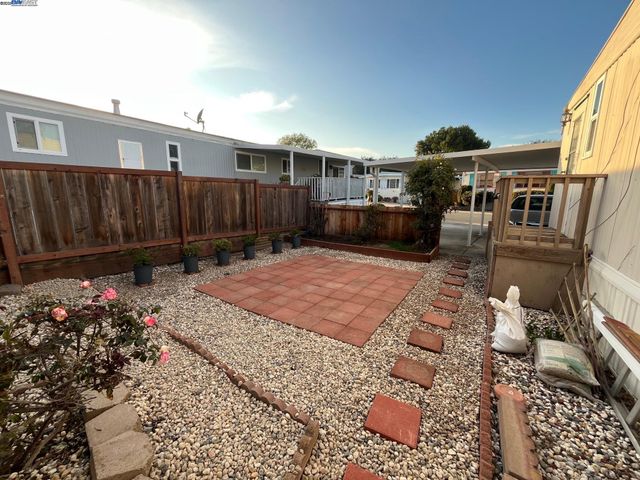 4141 Deep Creek Rd. 180, Fremont, CA 94555