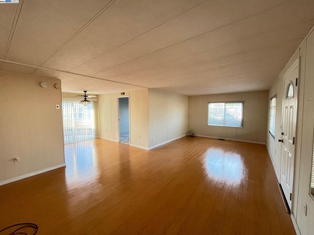 4141 Deep Creek Rd. 180, Fremont, CA 94555