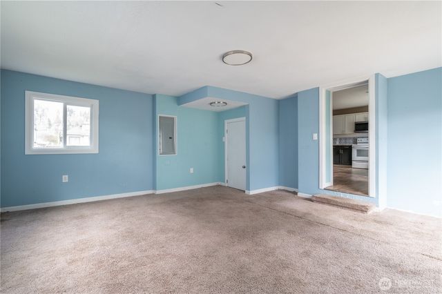 2826 Pacific Avenue, Hoquiam, WA 98550