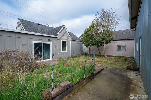 2826 Pacific Avenue, Hoquiam, WA 98550