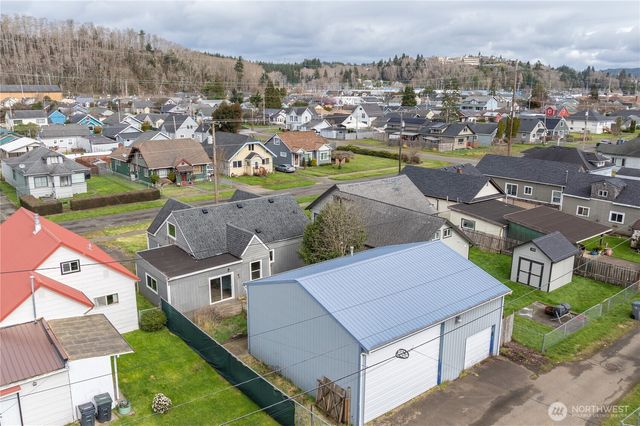 2826 Pacific Avenue, Hoquiam, WA 98550