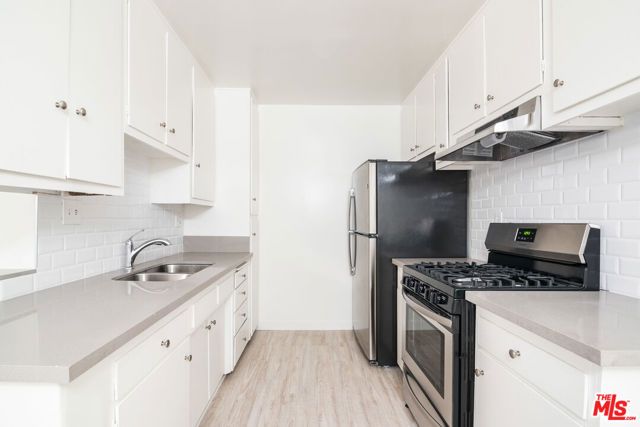 7540 W HAMPTON Avenue 202, West Hollywood, CA 90046