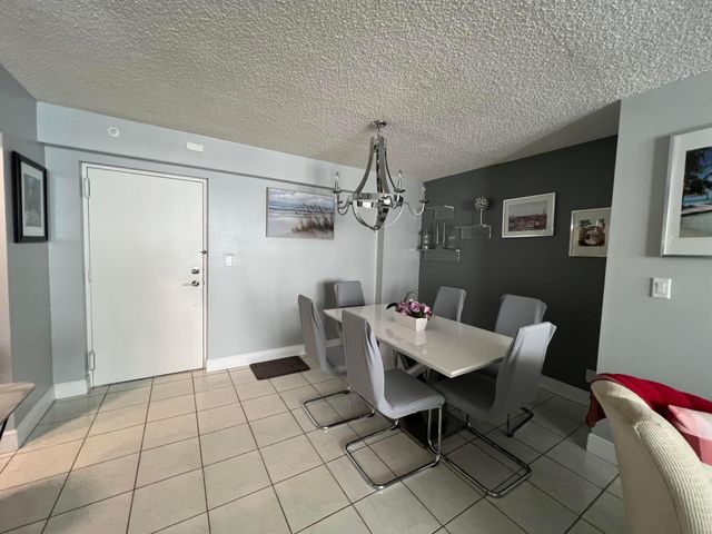 111 BRINY Avenue 22-09, Pompano Beach, FL 33062