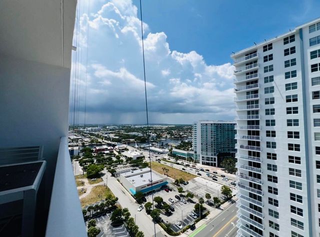 111 BRINY Avenue 22-09, Pompano Beach, FL 33062