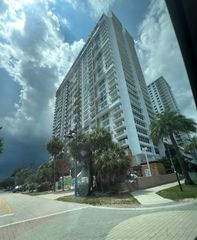 111 BRINY Avenue 22-09, Pompano Beach, FL 33062