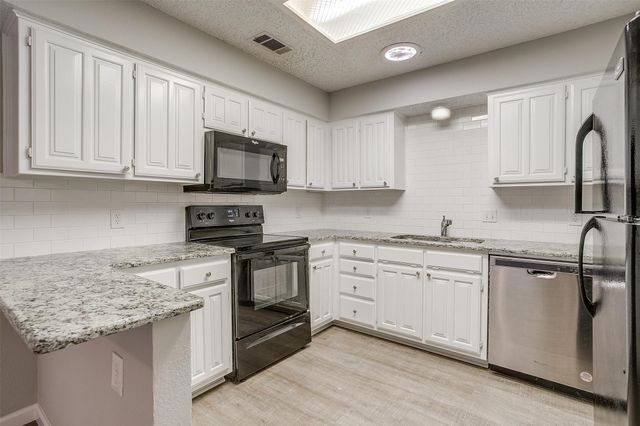 5909 Kesler Drive, Arlington, TX 76017