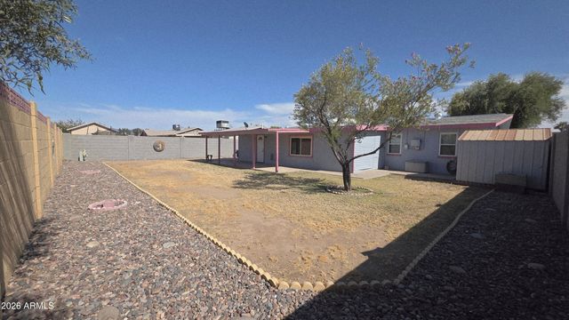 8814 W AVALON Drive, Phoenix, AZ 85037