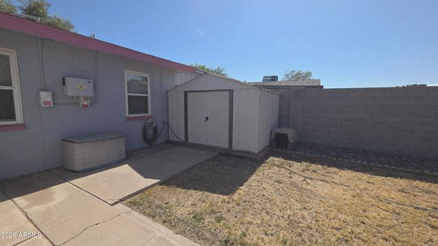 8814 W AVALON Drive, Phoenix, AZ 85037
