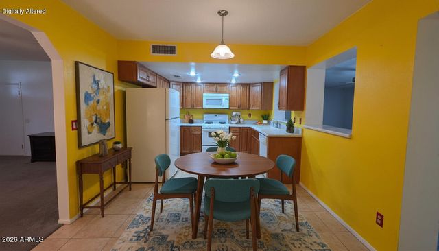 8814 W AVALON Drive, Phoenix, AZ 85037