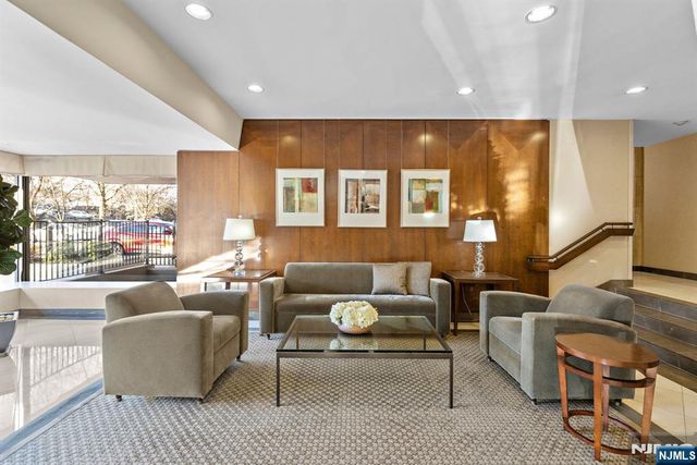 3 Horizon G-11, Fort Lee, NJ 07024