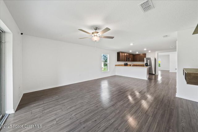 2528 Fleming Avenue SW, Palm Bay, FL 32908