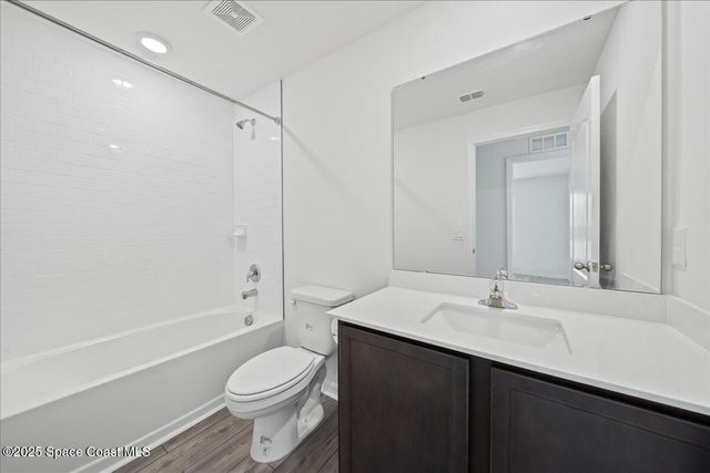 2528 Fleming Avenue SW, Palm Bay, FL 32908