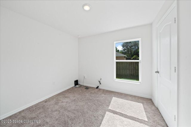 2528 Fleming Avenue SW, Palm Bay, FL 32908