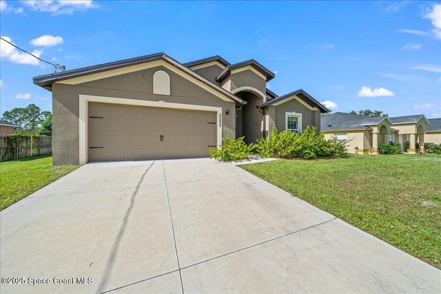 2528 Fleming Avenue SW, Palm Bay, FL 32908