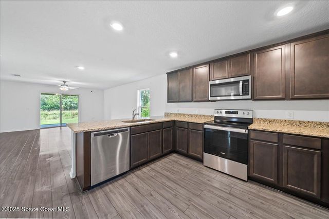 2528 Fleming Avenue SW, Palm Bay, FL 32908