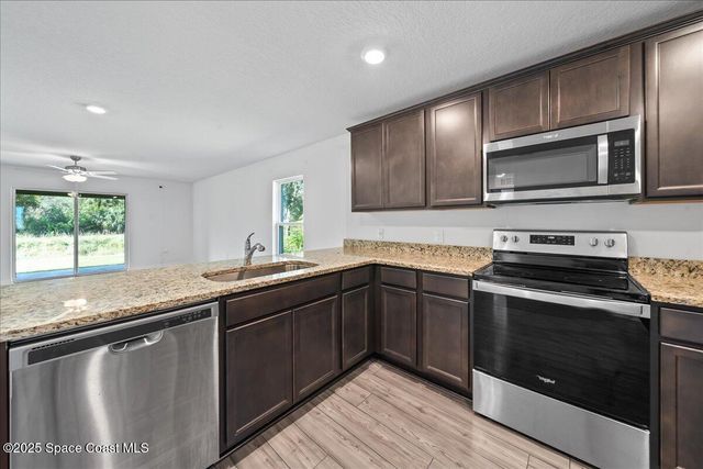 2528 Fleming Avenue SW, Palm Bay, FL 32908