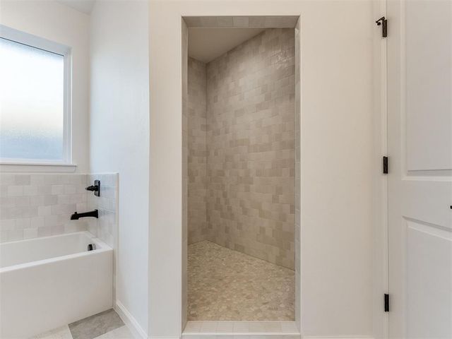 124 W 4th Street, Arcadia, OK 73007