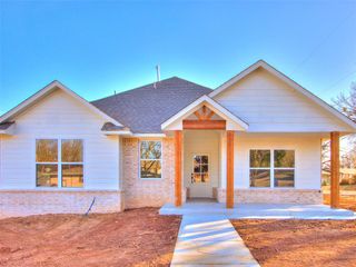 124 W 4th Street, Arcadia, OK 73007