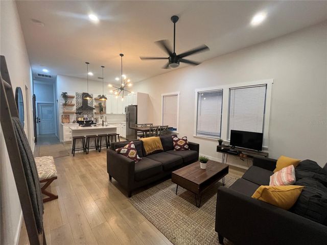 1807 E 20TH AVENUE, Tampa, FL 33605